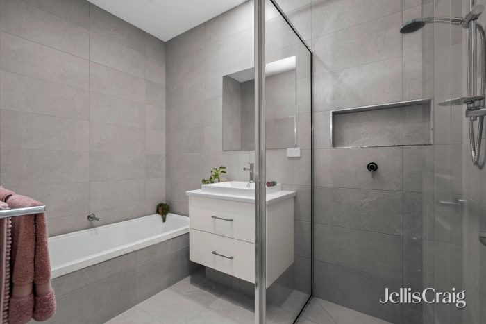 16A Clare St, Croydon South VIC 3136, Australia