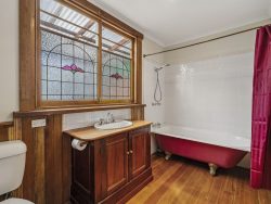 17A Esplanade Rd, Cygnet TAS 7112, Australia