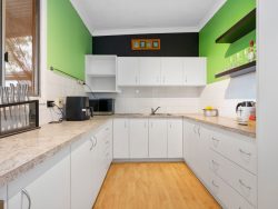 7A King St, South Boulder WA 6432, Australia