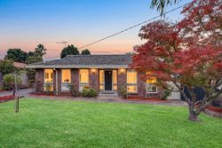 12 Minchinbury Dr, Vermont South VIC 3133, Australia