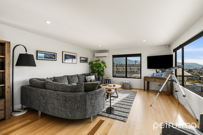 Unit 2/57 Amy St, West Moonah TAS 7009, Australia