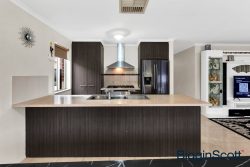 22 Lancewood Rd, Manor Lakes VIC 3024, Australia
