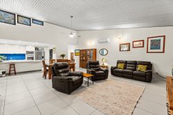 73 Eagle Beach Parade, Dundowran Beach QLD 4655, Australia