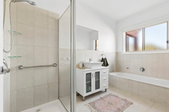 Unit 1/44 Balcombe Rd, Newtown VIC 3220, Australia