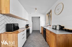 21 Balcumbi St, Mornington TAS 7018, Australia
