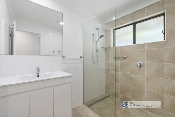 19 Lilly Pilly Dr, Banora Point NSW 2486, Australia