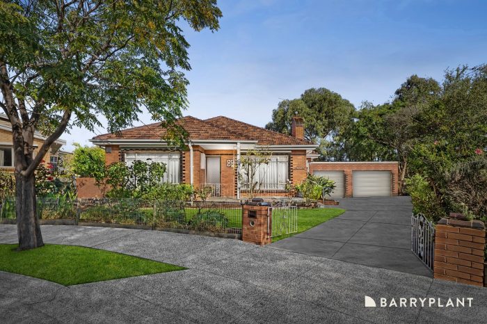 12 Berthandra Ct, West Footscray VIC 3012, Australia