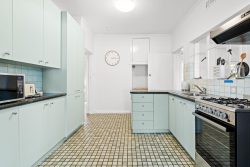 56 Bradley Ave, Thornbury VIC 3071, Australia