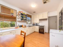 6 Cameron Ave, Shepparton VIC 3630, Australia