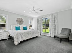 6 Canterbury Pl, Hampton QLD 4352, Australia