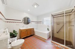 27 Cavell Ave, Rhodes NSW 2138, Australia