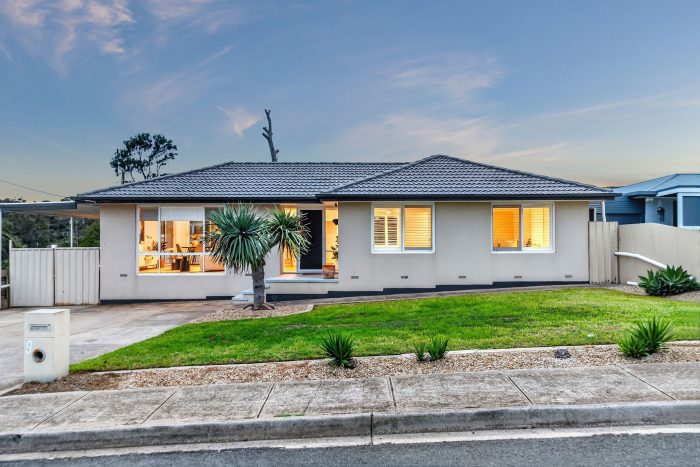 9 Charles St, Old Noarlunga SA 5168, Australia