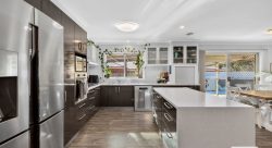 5 Chervil Pl, Baranduda VIC 3691, Australia