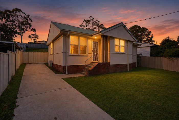 9 Coral Cres, Gateshead NSW 2290, Australia