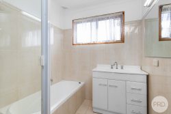 1 Coral St, Medowie NSW 2318, Australia