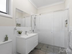 6 Bendeich Dr, North Rothbury NSW 2335, Australia