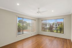 14 Craig Cres, Dapto NSW 2530, Australia
