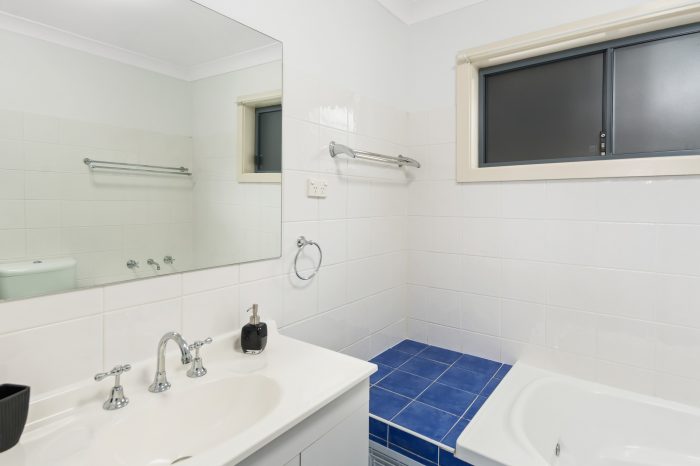 14 Craig Cres, Dapto NSW 2530, Australia