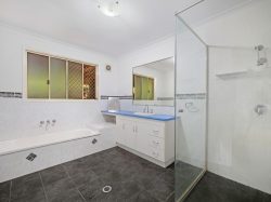35 Deloraine Rd, Lismore Heights NSW 2480, Australia