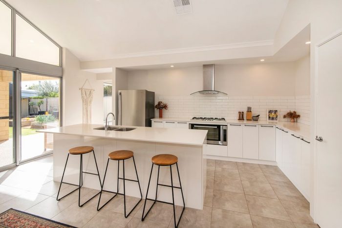 31 Pinehurst Cres, Dunsborough WA 6281, Australia