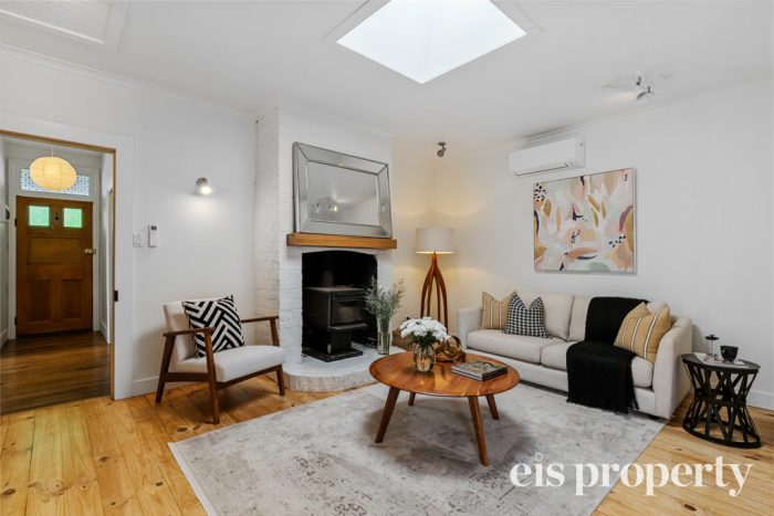 31 Devonshire Square, West Hobart TAS 7000, Australia