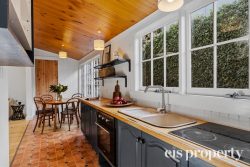 31 Devonshire Square, West Hobart TAS 7000, Australia