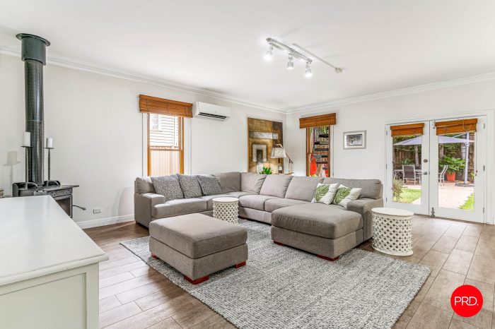 235 Don St, Ironbark VIC 3550, Australia
