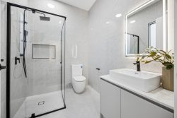 33 Dwyer Rd, Oaklands Park SA 5046, Australia
