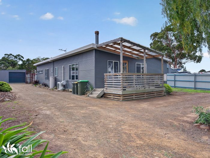 10 Erle St, Carlton River TAS 7173, Australia