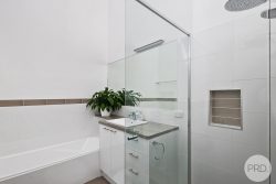 101 Francis Ave, Lemon Tree Passage NSW 2319, Australia