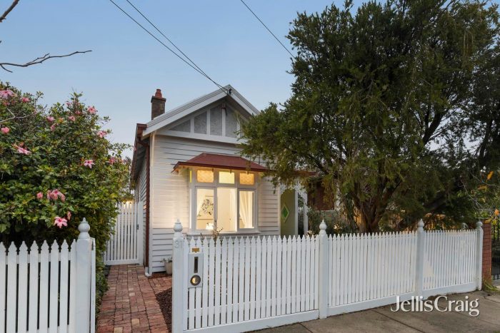 31 Gladstone Ave, Northcote VIC 3070, Australia