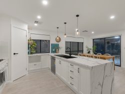 693 Grand Blvd, Seaford Meadows SA 5169, Australia