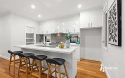 78 Greenslopes Dr, Mooroolbark VIC 3138, Australia