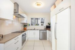 Unit 20/26-28 Hunter St, Pialba QLD 4655, Australia