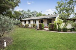 13 Chirnside Cct, Kambah ACT 2902, Australia