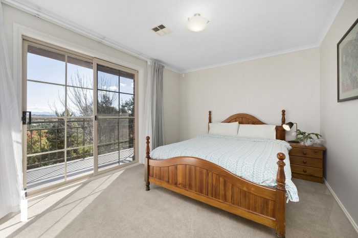77 William Wilkins Cres, Isaacs ACT 2607, Australia