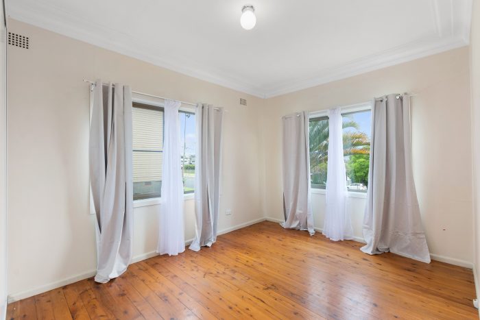 93 Kanahooka Rd, Kanahooka NSW 2530, Australia