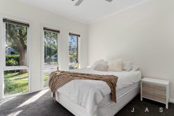 37 Kernot St, South Kingsville VIC 3015, Australia
