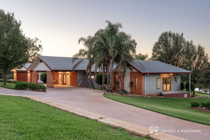 39 Lees Ln, Bonegilla VIC 3691, Australia