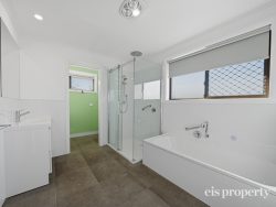 9 Lever Ct, Glenorchy TAS 7010, Australia