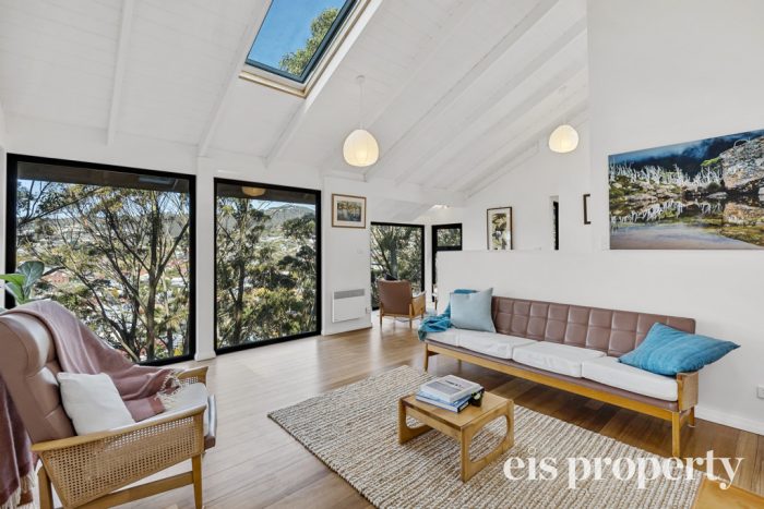 29 Liverpool Cres, West Hobart TAS 7000, Australia