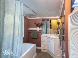 44 Lochner St, West Hobart TAS 7000, Australia
