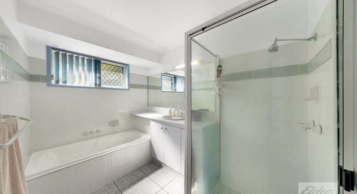 31 Lomandra St, Boyne Island QLD 4680, Australia