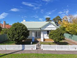6 Lonsdale St, Hamilton VIC 3300, Australia