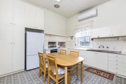 6 Lonsdale St, Hamilton VIC 3300, Australia