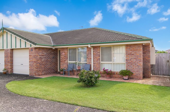 Unit 5/7 Advocate Pl, Banora Point NSW 2486, Australia