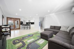 5 Lytham Ct, Glenmore Park NSW 2745, Australia