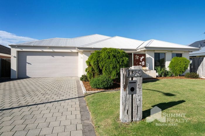 129 Macquarie Dr, Australind WA 6233, Australia