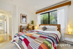 99 Malunna Rd, Lindisfarne TAS 7015, Australia