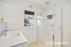 99 Malunna Rd, Lindisfarne TAS 7015, Australia